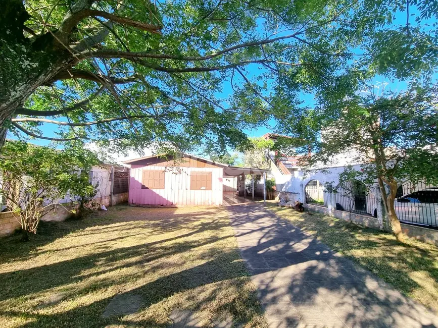 Foto 1 de Terreno / Lote à venda, 425m2 em Centro, Torres - RS