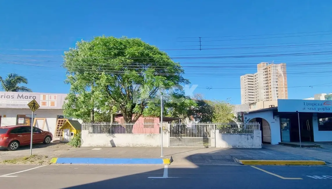 Foto 3 de Terreno / Lote à venda, 425m2 em Centro, Torres - RS