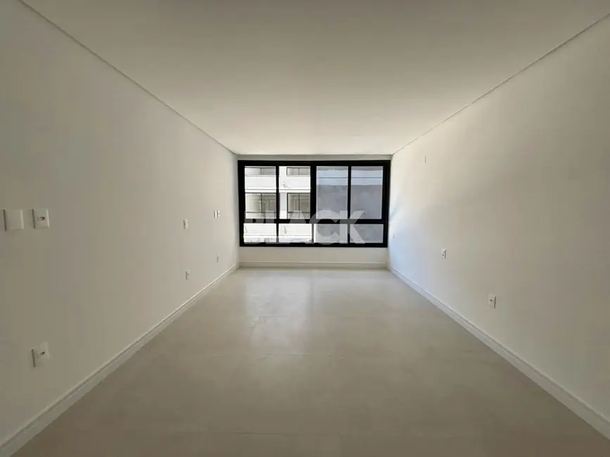 Foto 3 de Apartamento com 1 quarto à venda, 43m2 em Torres - RS