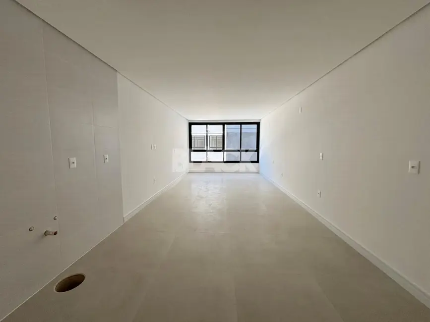 Foto 2 de Apartamento com 1 quarto à venda, 43m2 em Torres - RS