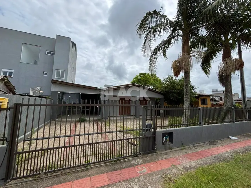 Foto 1 de Casa com 3 quartos à venda, 130m2 em Centro, Passo De Torres - SC