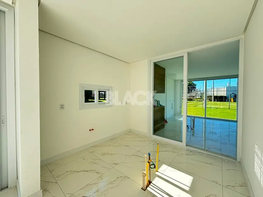 Foto 9 de Casa de Condomínio com 6 quartos à venda, 474m2 em Torres - RS