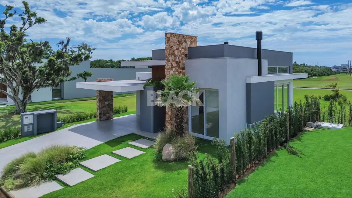 Foto 7 de Casa de Condomínio com 3 quartos à venda, 203m2 em Torres - RS