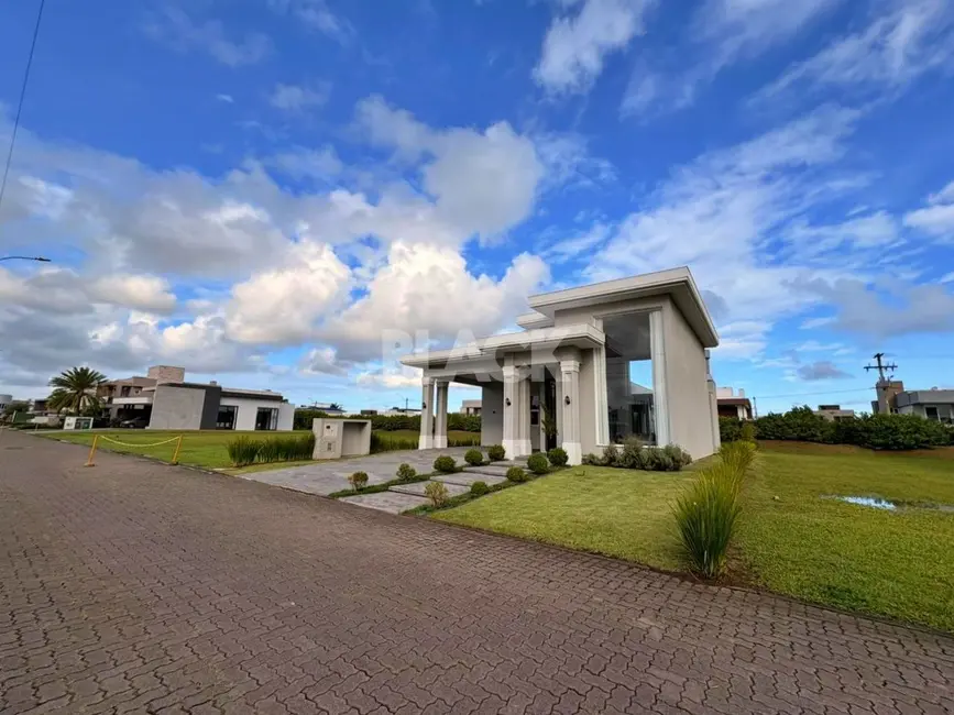 Foto 3 de Casa de Condomínio com 3 quartos à venda, 230m2 em Torres - RS