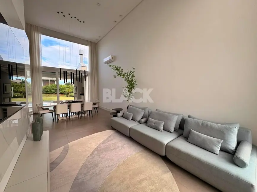 Foto 8 de Casa de Condomínio com 3 quartos à venda, 230m2 em Torres - RS