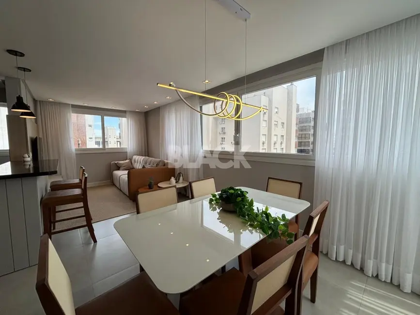 Foto 2 de Apartamento com 2 quartos à venda, 77m2 em Centro, Torres - RS