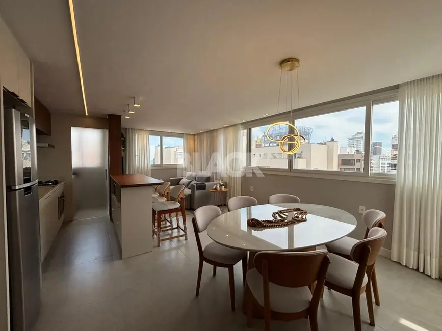 Foto 1 de Apartamento com 2 quartos à venda, 77m2 em Centro, Torres - RS