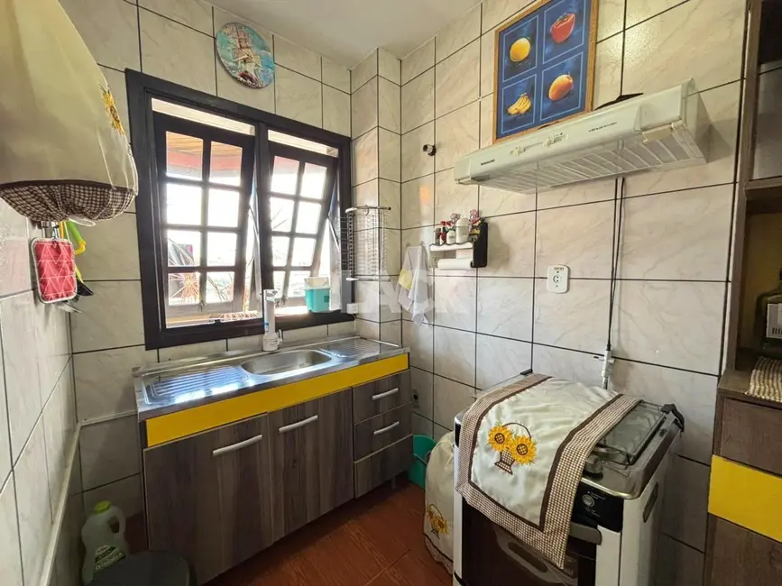 Foto 8 de Apartamento com 2 quartos à venda, 75m2 em Centro, Torres - RS