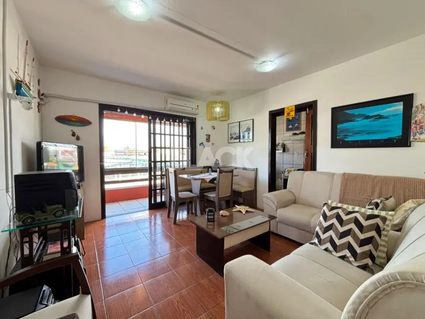 Foto 1 de Apartamento com 2 quartos à venda, 75m2 em Centro, Torres - RS