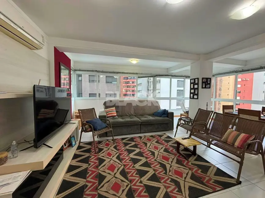 Foto 2 de Apartamento com 2 quartos à venda, 103m2 em Centro, Torres - RS