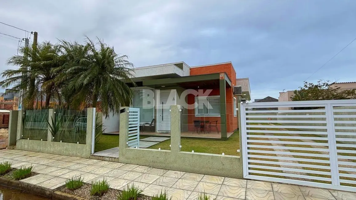 Foto 1 de Casa com 3 quartos à venda, 93m2 em Passo De Torres - SC