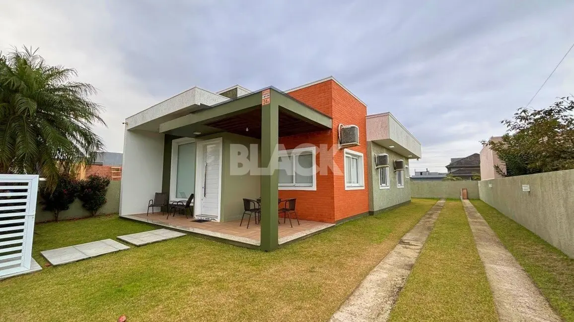 Foto 2 de Casa com 3 quartos à venda, 93m2 em Passo De Torres - SC