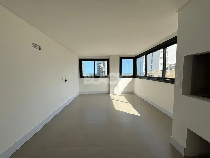 Foto 3 de Apartamento com 2 quartos à venda, 78m2 em Torres - RS