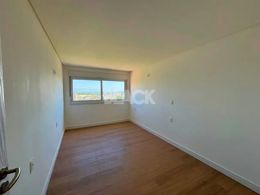 Foto 5 de Cobertura com 3 quartos à venda, 204m2 em Torres - RS