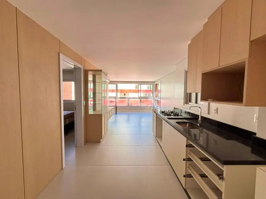 Foto 4 de Apartamento com 1 quarto à venda, 66m2 em Torres - RS
