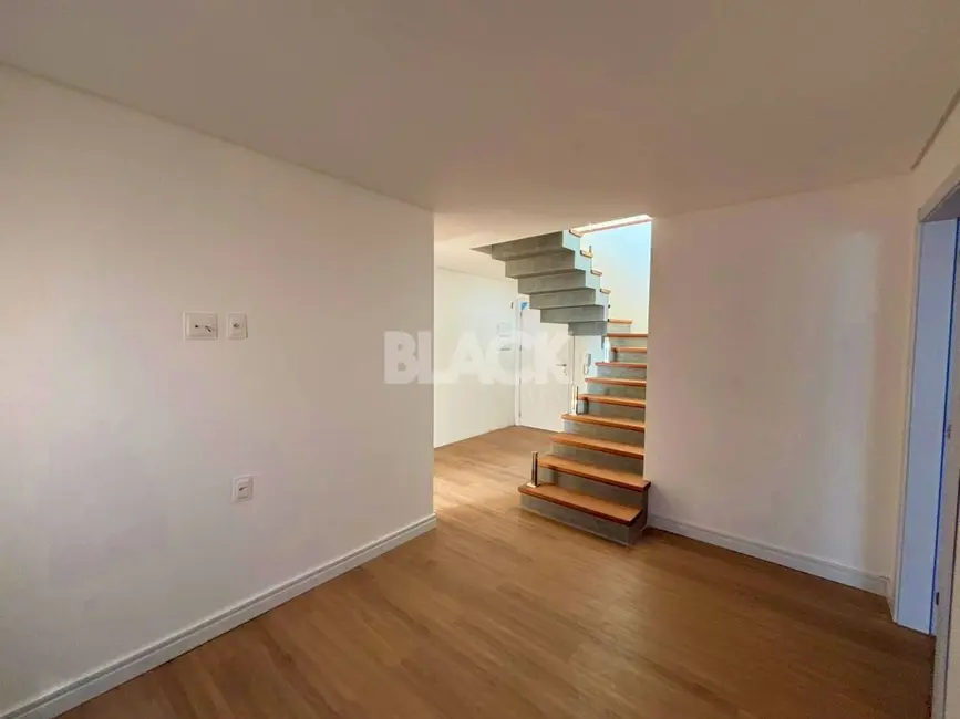 Foto 4 de Cobertura com 3 quartos à venda, 229m2 em Torres - RS