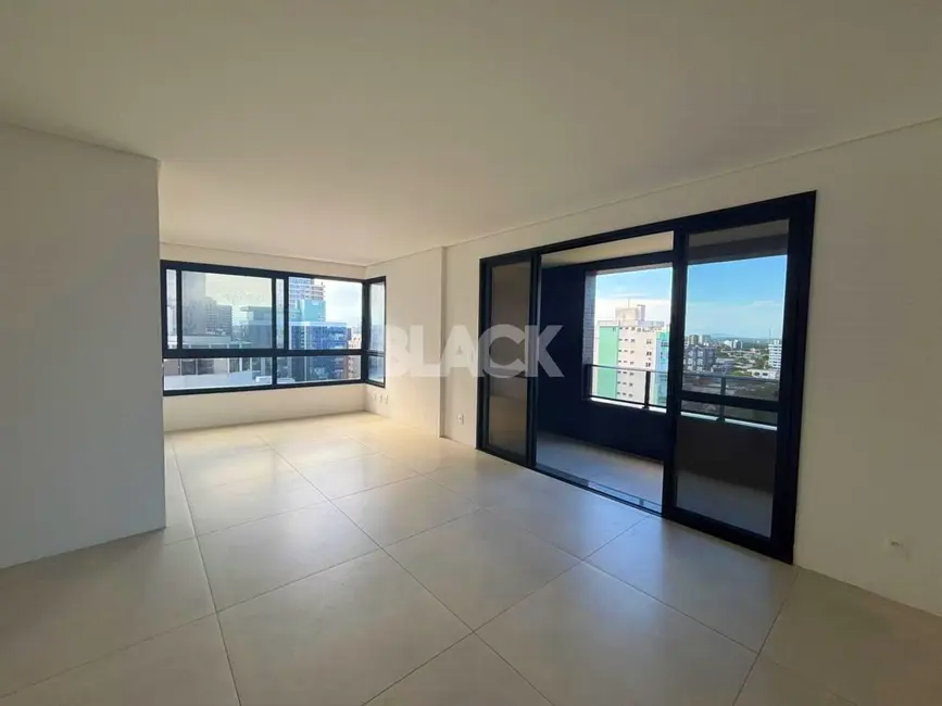 Apartamento com 3 quartos à venda, 108m2 em Centro, Torres - RS - imagem 2 Foto 2 de Apartamento com 3 quartos à venda, 108m2 em Centro, Torres - RS