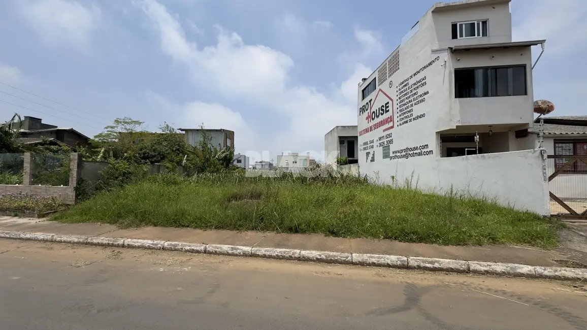 Foto 4 de Terreno / Lote à venda, 395m2 em Torres - RS