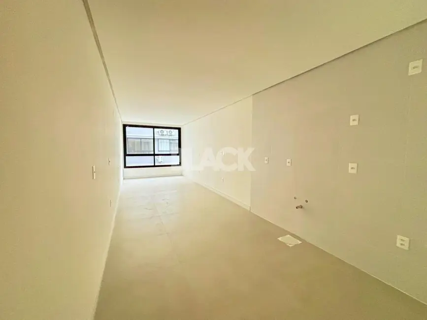 Foto 1 de Apartamento com 1 quarto à venda, 43m2 em Torres - RS