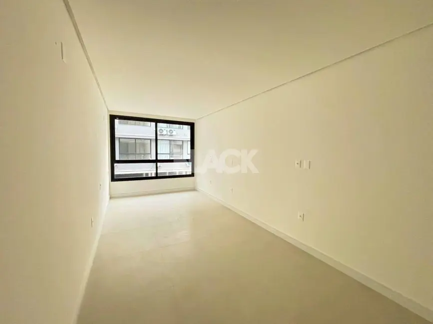 Foto 2 de Apartamento com 1 quarto à venda, 43m2 em Torres - RS