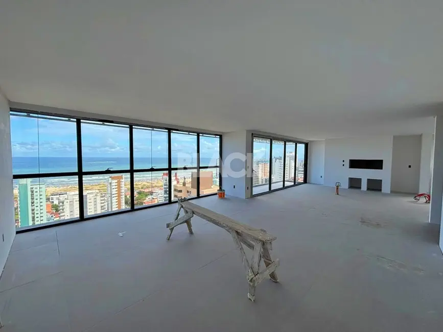 Foto 2 de Apartamento com 4 quartos à venda, 200m2 em Torres - RS