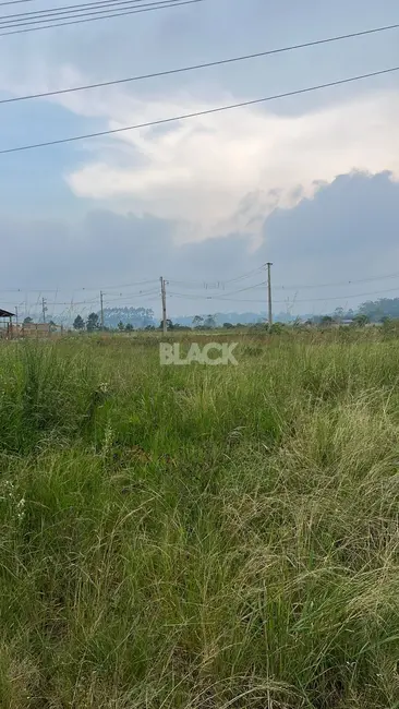 Foto 2 de Terreno / Lote à venda, 361m2 em Torres - RS