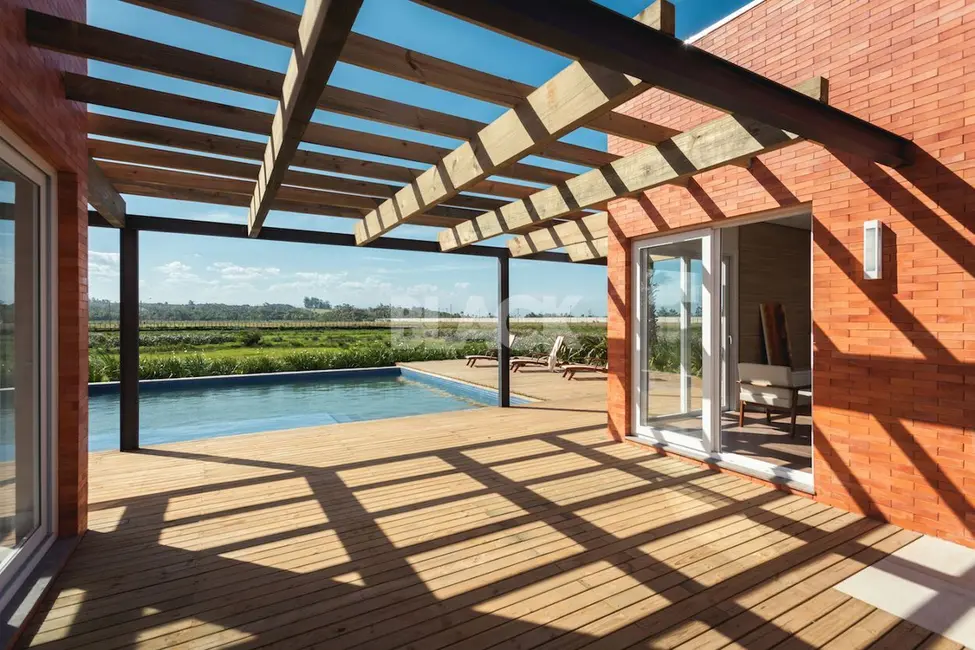 Foto 6 de Terreno / Lote à venda, 533m2 em Torres - RS