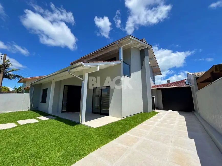 Foto 4 de Casa com 4 quartos à venda, 284m2 em Torres - RS