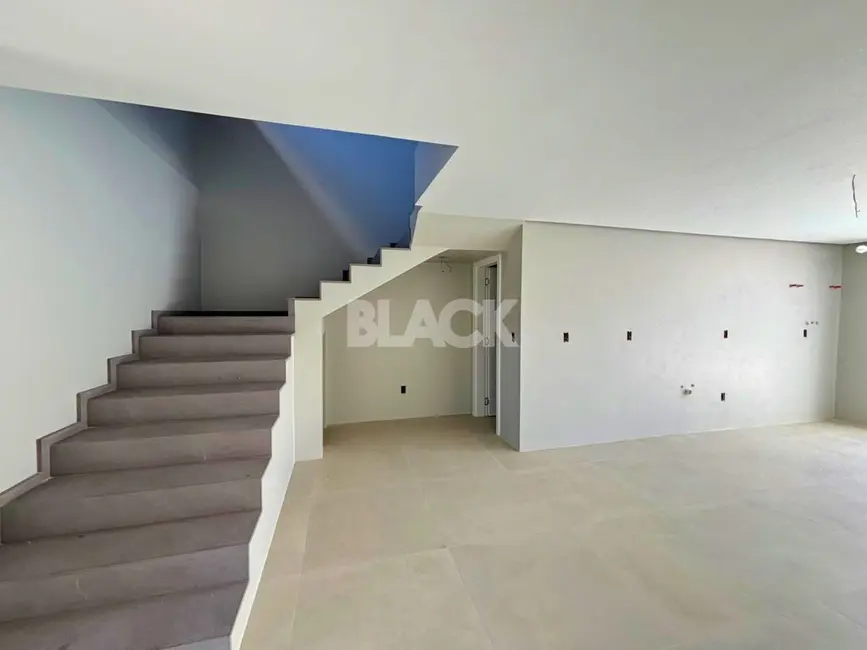 Foto 6 de Casa com 4 quartos à venda, 284m2 em Torres - RS