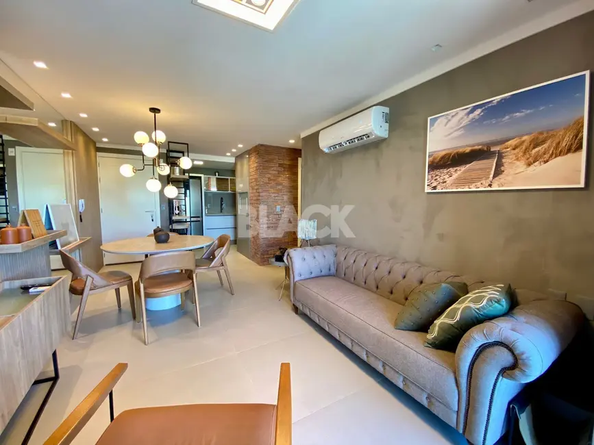 Foto 9 de Cobertura com 2 quartos à venda, 173m2 em Torres - RS