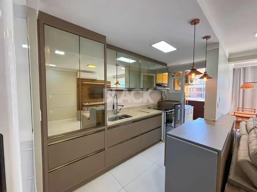 Foto 4 de Cobertura com 2 quartos à venda, 184m2 em Torres - RS