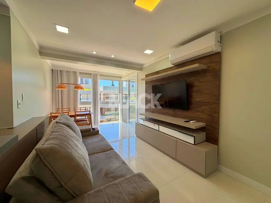 Foto 8 de Cobertura com 2 quartos à venda, 184m2 em Torres - RS