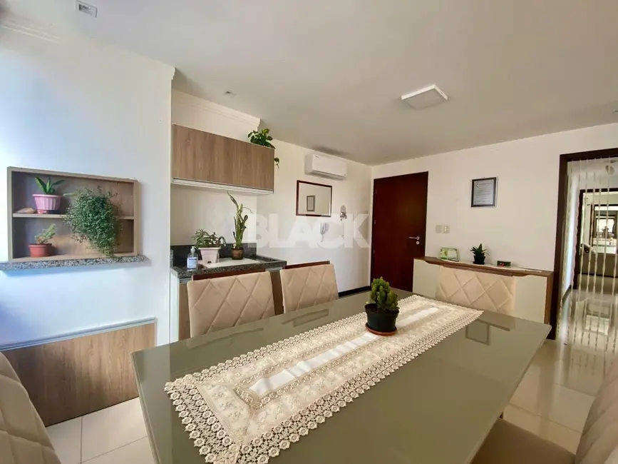 Foto 9 de Apartamento com 3 quartos à venda, 94m2 em Torres - RS