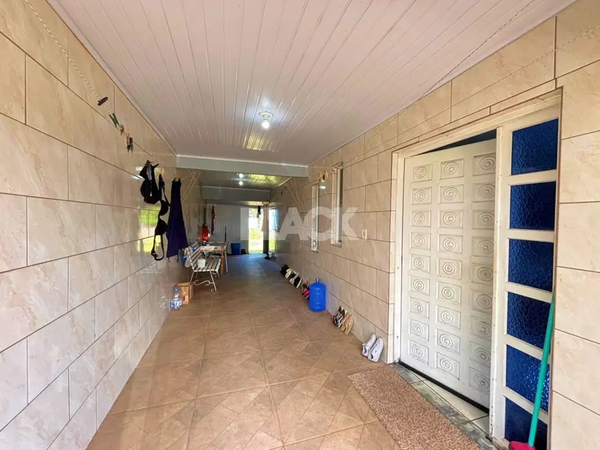 Foto 2 de Casa com 2 quartos à venda, 110m2 em Torres - RS