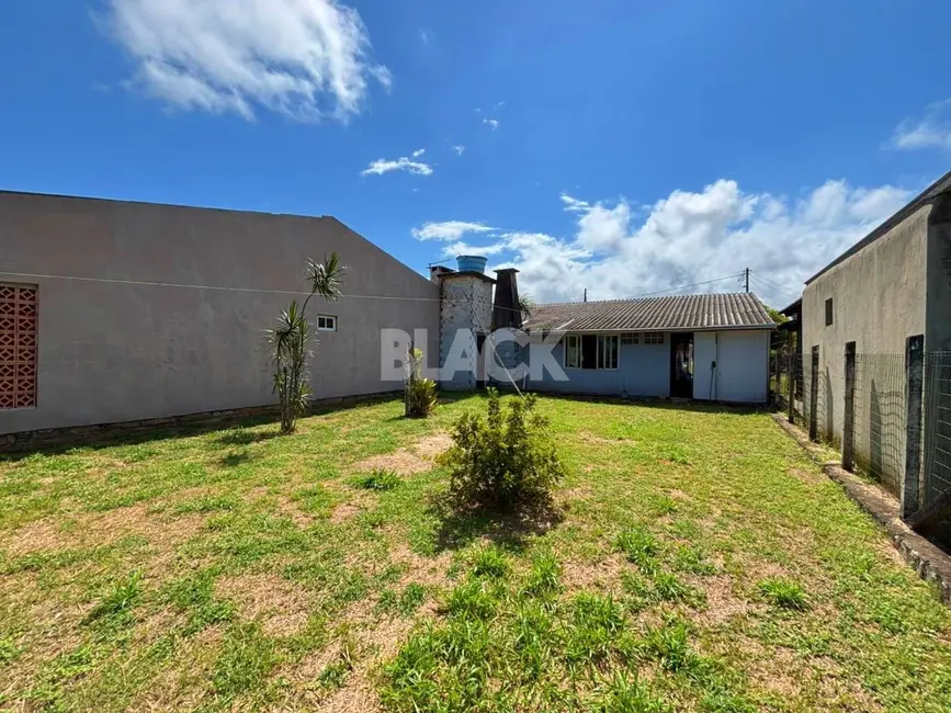 Foto 7 de Casa com 2 quartos à venda, 110m2 em Torres - RS