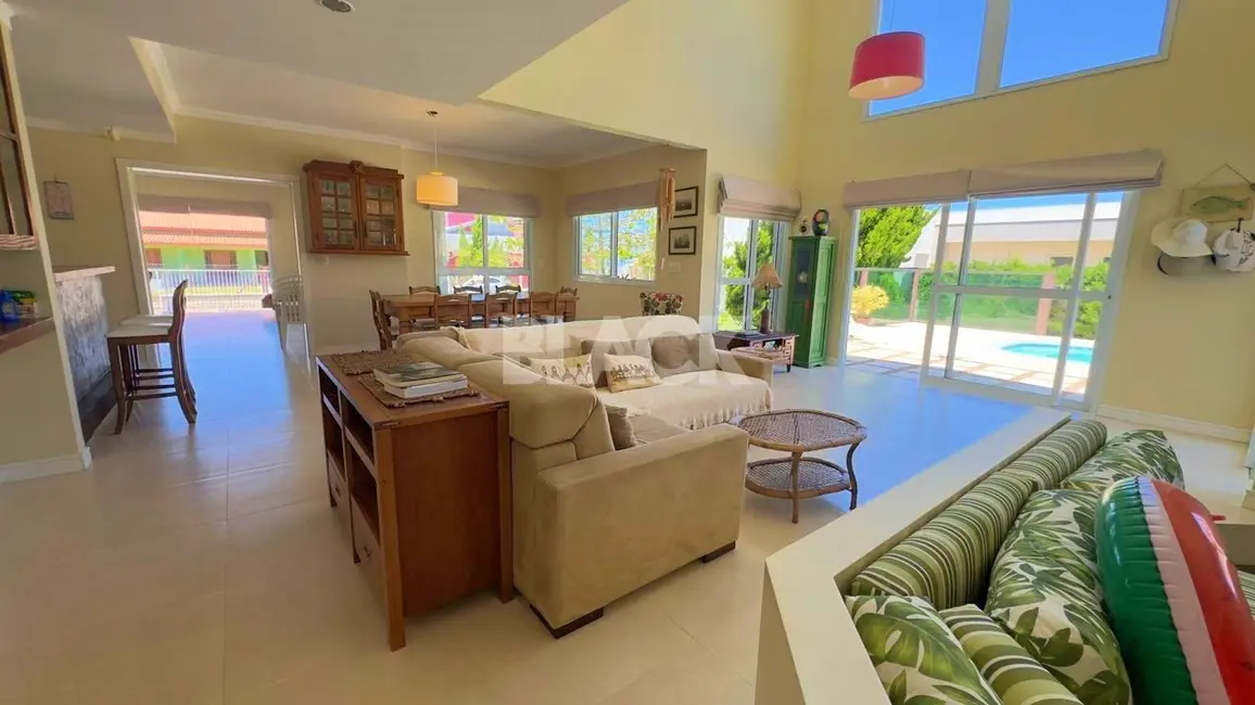 Foto 4 de Casa com 4 quartos à venda, 257m2 em Torres - RS