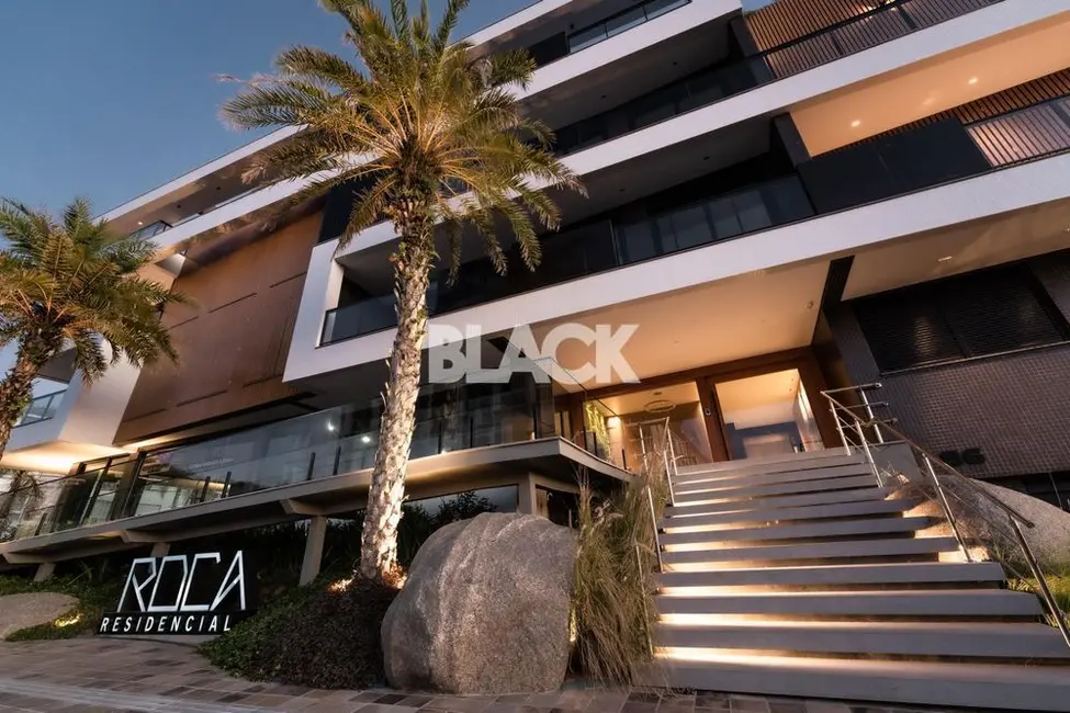 Foto 1 de Cobertura com 3 quartos à venda, 218m2 em Torres - RS