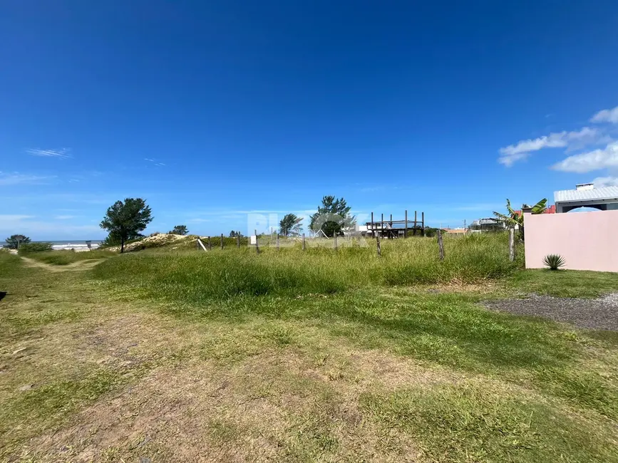 Foto 3 de Terreno / Lote à venda, 520m2 em Arroio Do Sal - RS