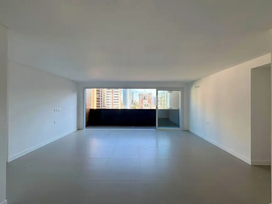 Foto 5 de Apartamento com 2 quartos à venda, 98m2 em Centro, Torres - RS