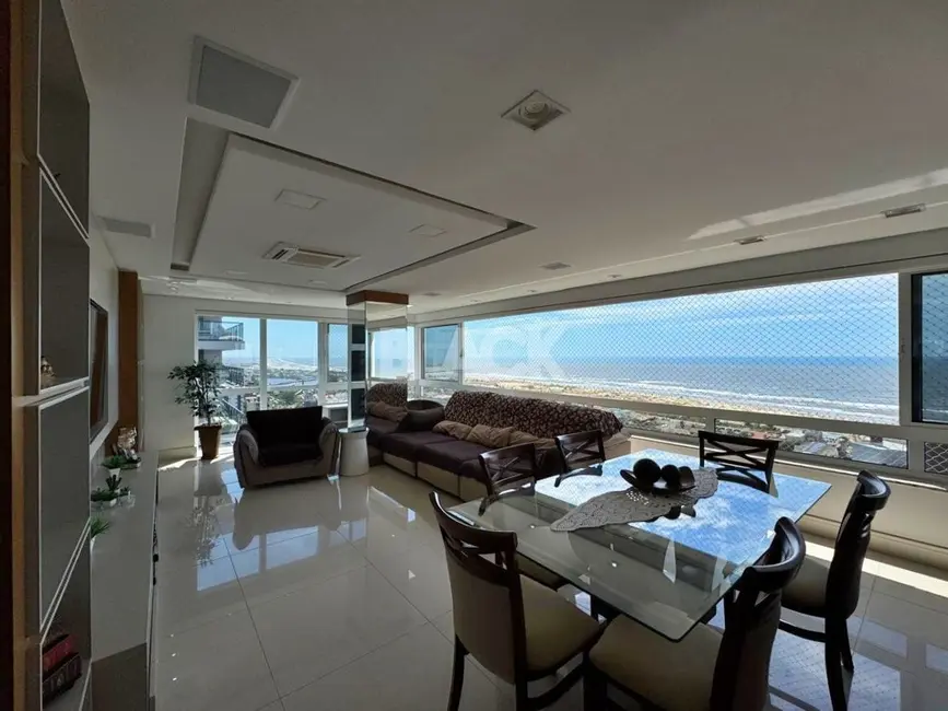 Foto 1 de Apartamento com 3 quartos à venda, 158m2 em Torres - RS