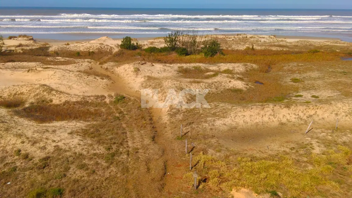 Foto 6 de Terreno / Lote à venda, 300m2 em Torres - RS