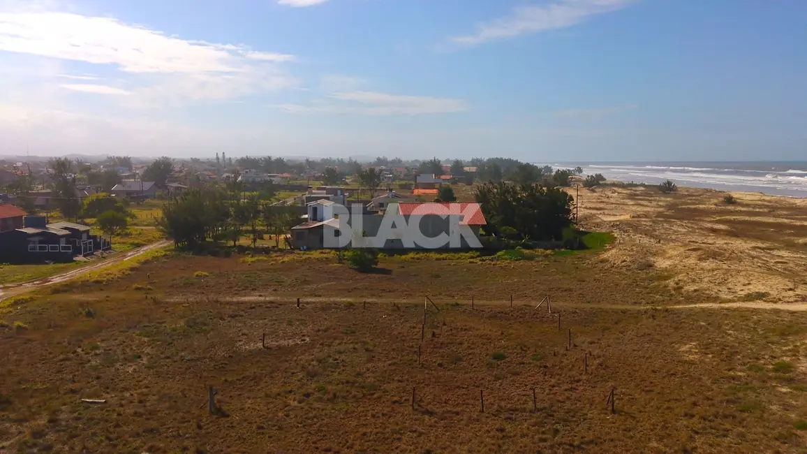 Foto 5 de Terreno / Lote à venda, 300m2 em Torres - RS