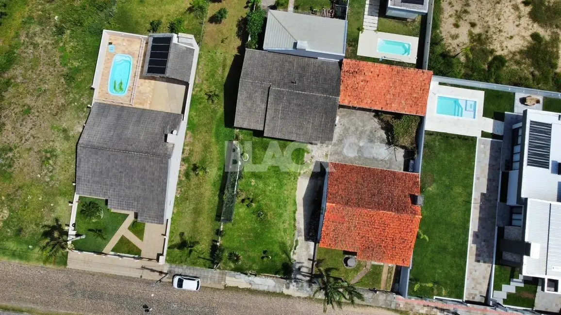 Foto 4 de Casa com 3 quartos à venda, 140m2 em Passo De Torres - SC