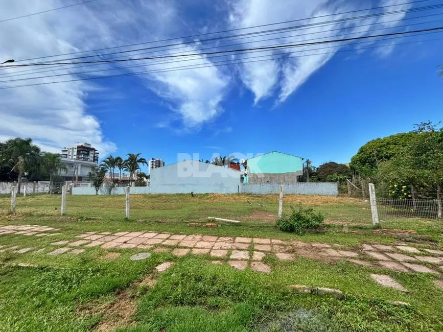 Foto 2 de Terreno / Lote à venda, 493m2 em Centro, Torres - RS