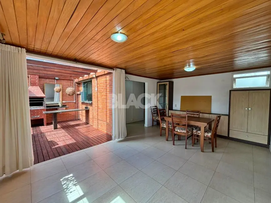Foto 8 de Cobertura com 3 quartos à venda, 126m2 em Torres - RS