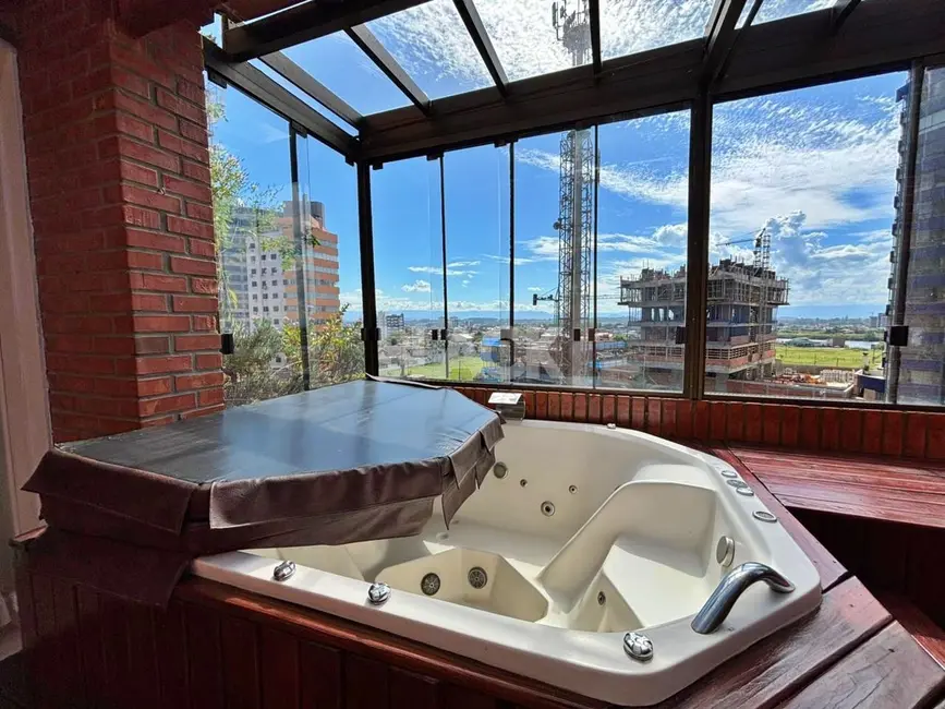 Foto 3 de Cobertura com 3 quartos à venda, 126m2 em Torres - RS