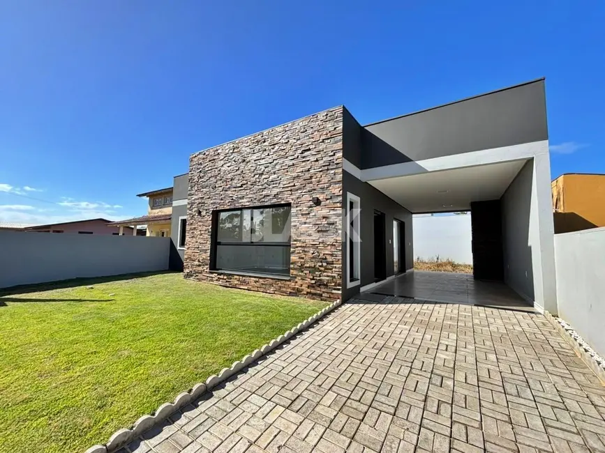 Foto 1 de Casa com 2 quartos à venda, 92m2 em Torres - RS