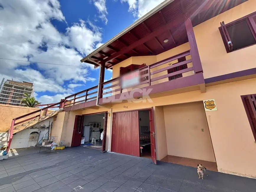 Foto 5 de Casa com 6 quartos à venda, 280m2 em Torres - RS