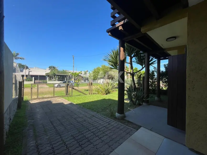 Foto 5 de Casa com 5 quartos à venda, 220m2 em Torres - RS