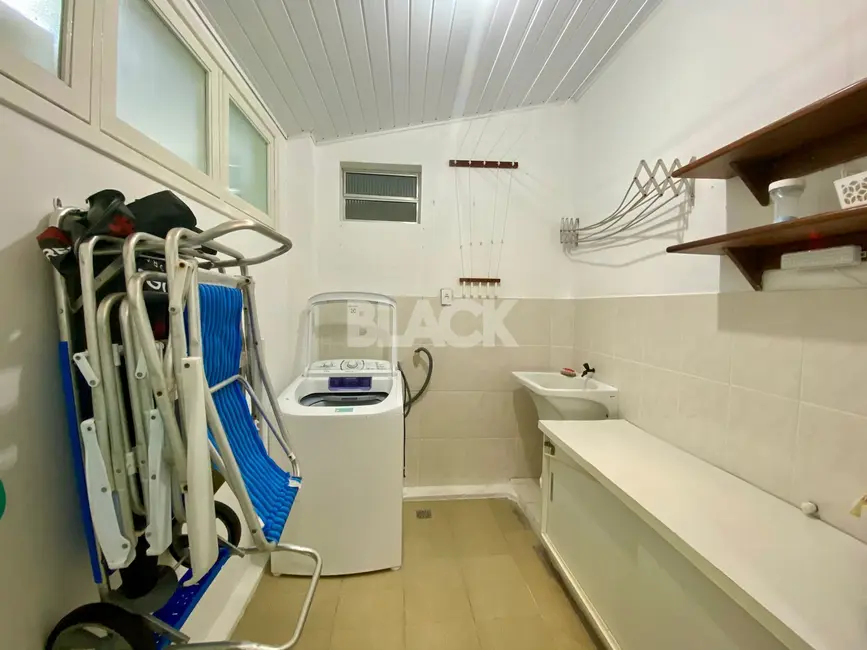 Foto 9 de Apartamento com 3 quartos à venda, 130m2 em Torres - RS